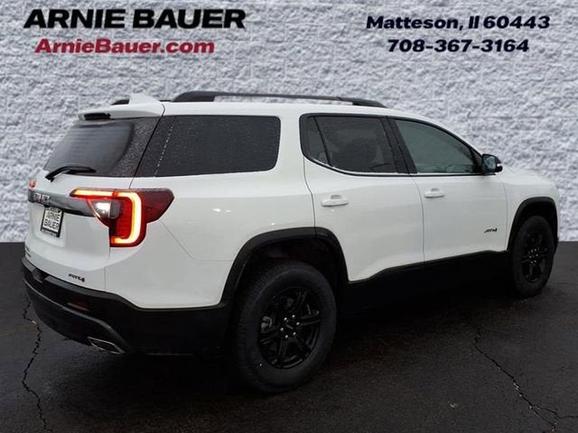 2023 GMC Acadia AT4