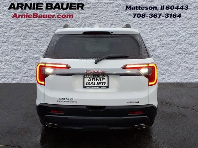 2023 GMC Acadia AT4