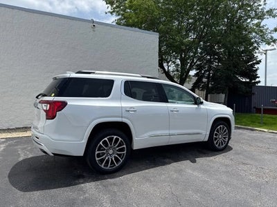 2023 GMC Acadia Denali