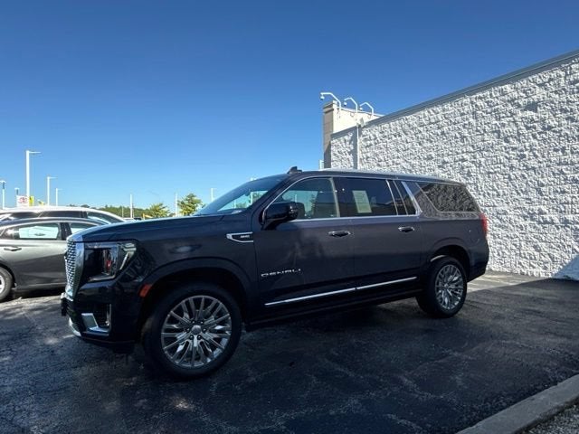 2023 GMC Yukon XL Denali
