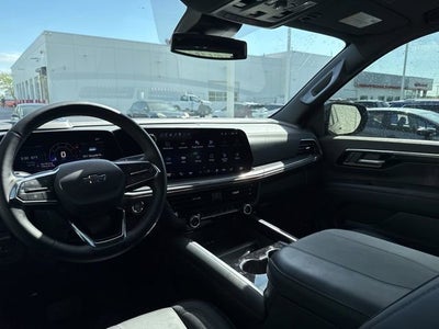 2025 Chevrolet Suburban RST