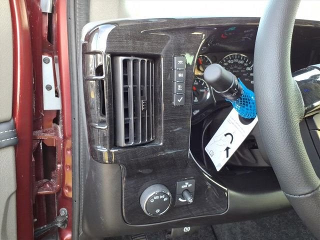 2025 GMC Savana Cargo 2500 Work Van