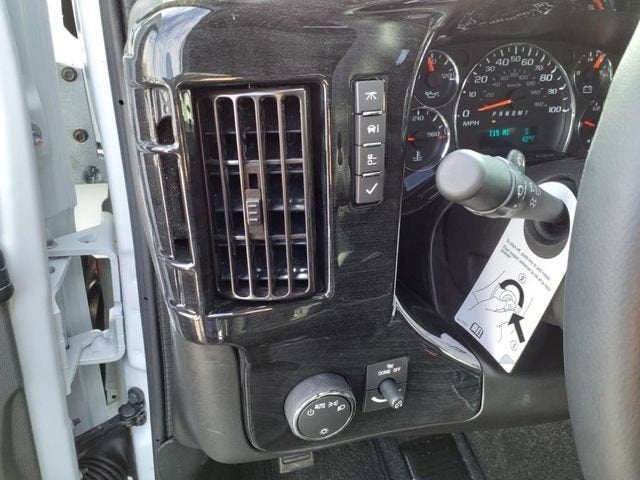 2025 GMC Savana Cargo 2500 Work Van