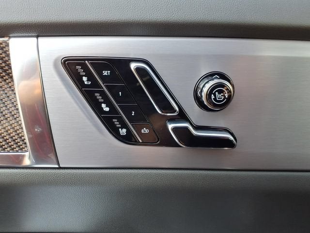 2027 Cadillac VISTIQ Luxury
