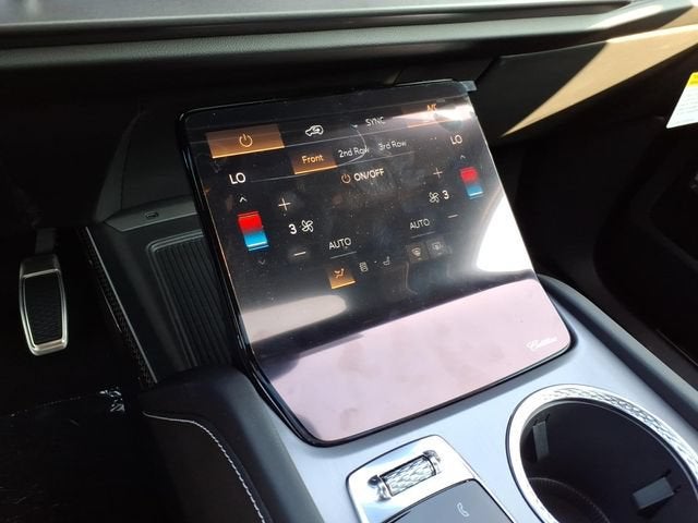 2027 Cadillac VISTIQ Luxury