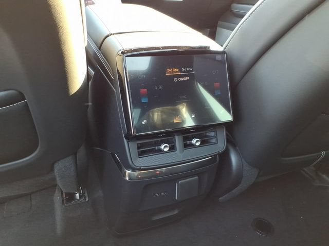 2027 Cadillac VISTIQ Luxury