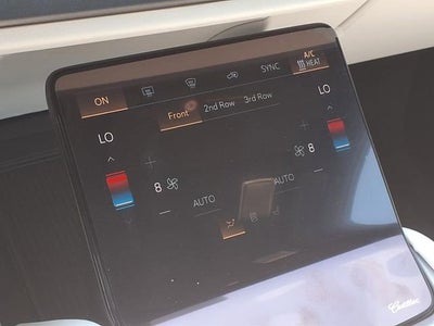 2026 Cadillac VISTIQ Luxury