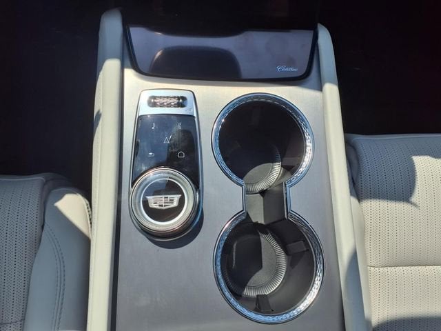 2026 Cadillac VISTIQ Luxury