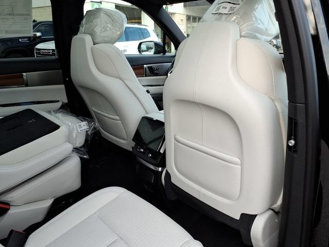 2027 Cadillac VISTIQ Sport