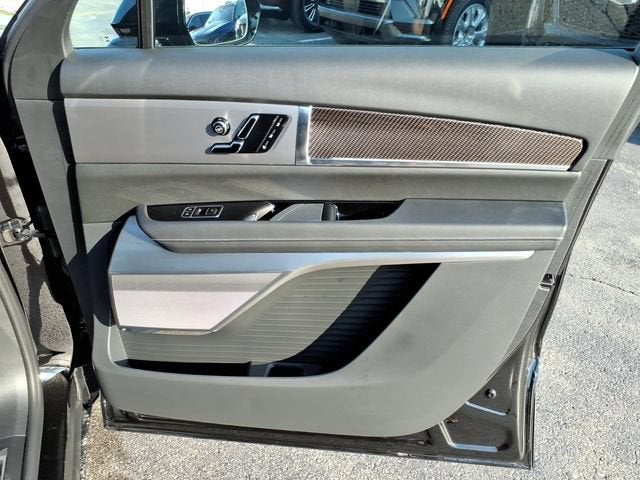 2027 Cadillac VISTIQ Sport