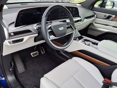 2026 Cadillac VISTIQ Sport