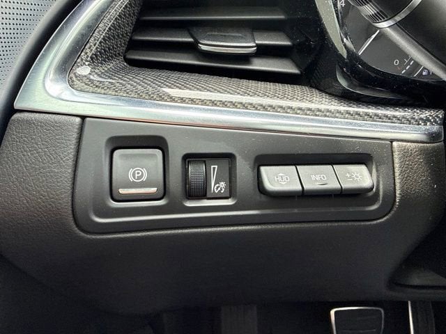 2024 Cadillac XT5 Sport