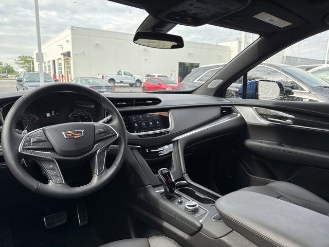 2025 Cadillac XT5 Sport