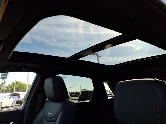 2025 Cadillac XT5 Sport