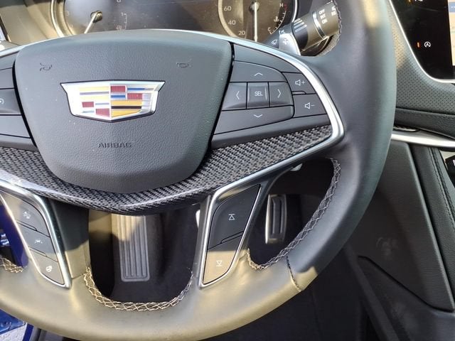 2025 Cadillac XT5 Sport
