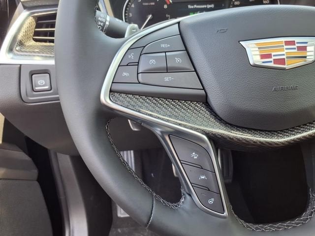 2025 Cadillac XT5 Sport