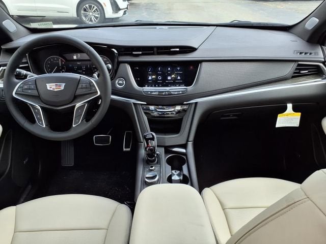 2025 Cadillac XT5 Sport