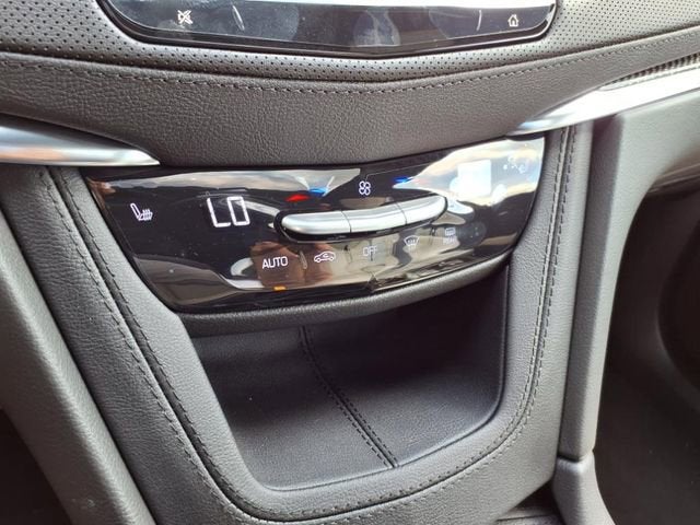 2025 Cadillac XT5 Sport