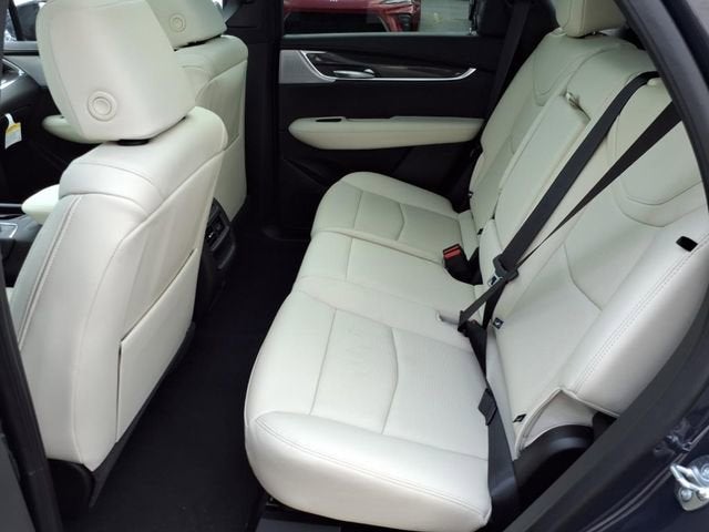 2025 Cadillac XT5 Sport