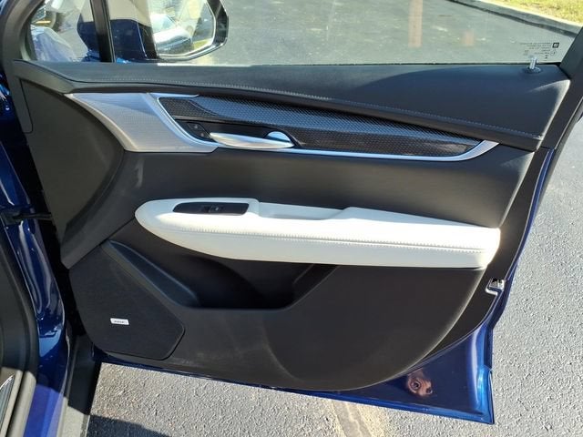 2026 Cadillac XT5 Sport