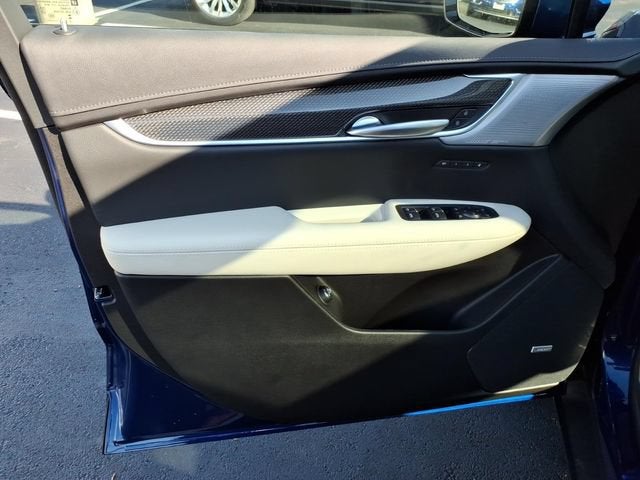 2026 Cadillac XT5 Sport