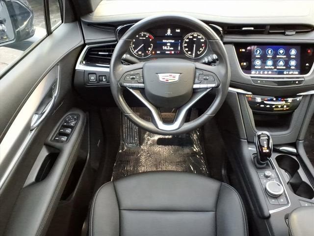 2024 Cadillac XT6 Luxury