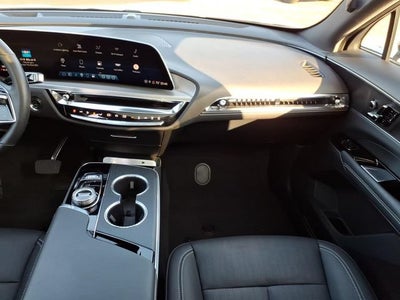 2025 Cadillac LYRIQ Luxury 1