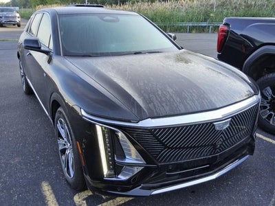 2025 Cadillac LYRIQ Luxury 1
