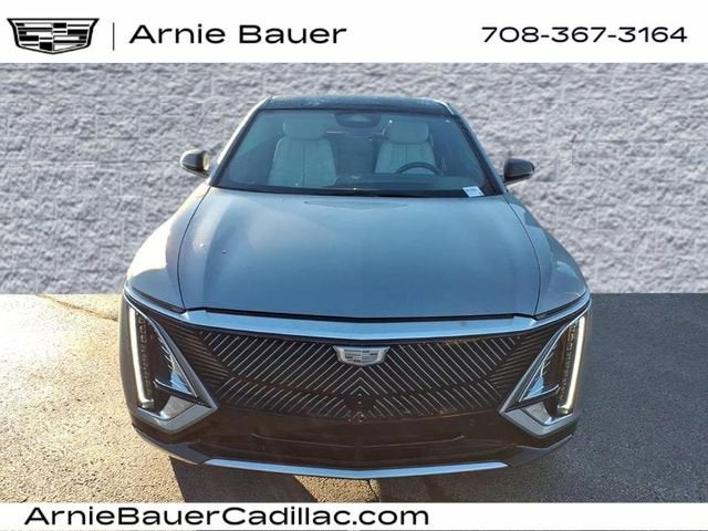 2024 Cadillac LYRIQ Luxury 1