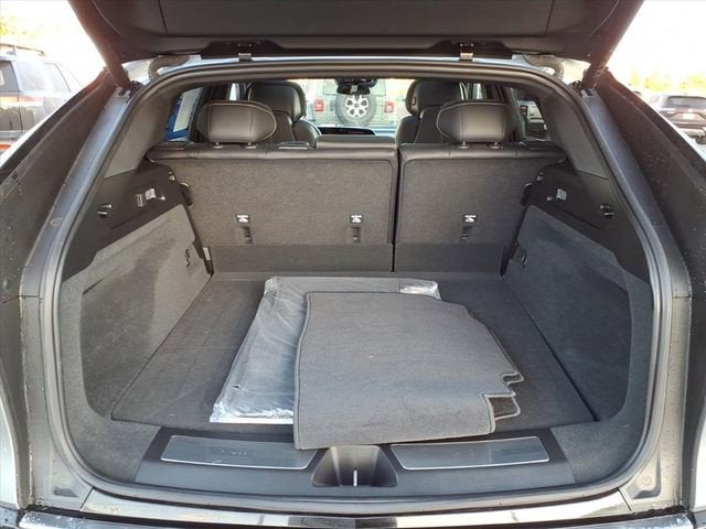 2024 Cadillac LYRIQ Luxury 1