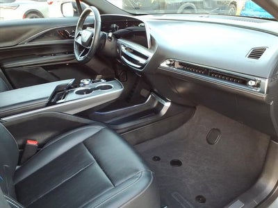 2024 Cadillac LYRIQ Luxury 1