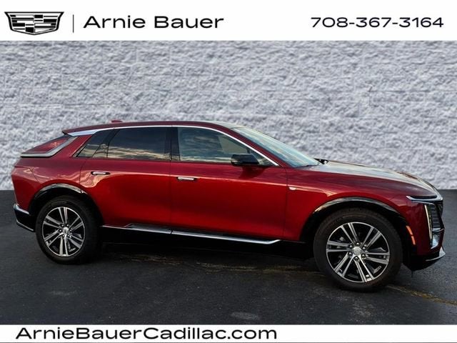 2024 Cadillac LYRIQ Luxury 1