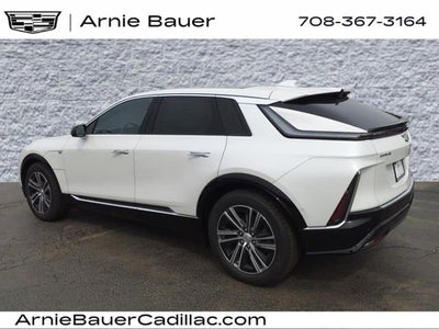 2025 Cadillac LYRIQ Luxury 2