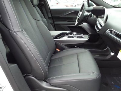 2025 Cadillac LYRIQ Luxury 2