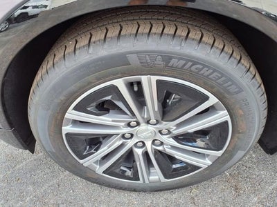 2025 Cadillac LYRIQ Luxury 2