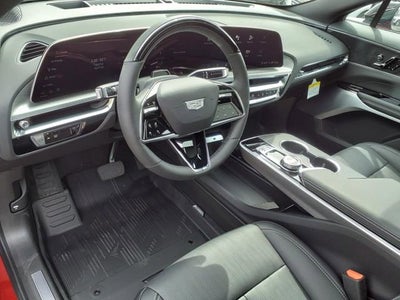 2025 Cadillac LYRIQ Luxury 2