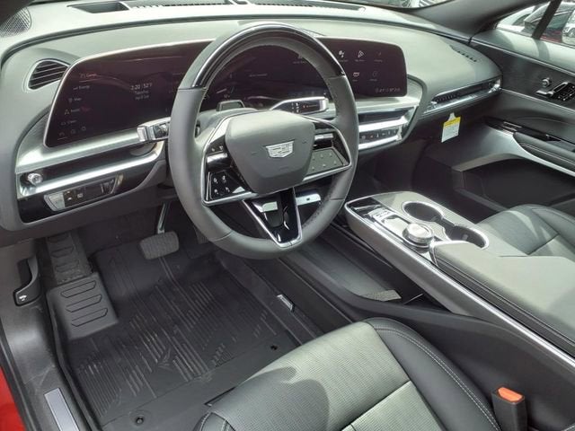 2025 Cadillac LYRIQ Luxury 2