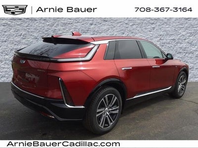 2025 Cadillac LYRIQ Luxury 2