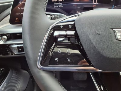 2025 Cadillac LYRIQ Luxury 2