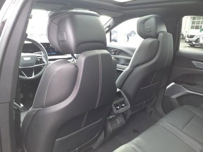 2025 Cadillac LYRIQ Luxury 2