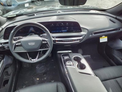 2025 Cadillac LYRIQ Luxury 2