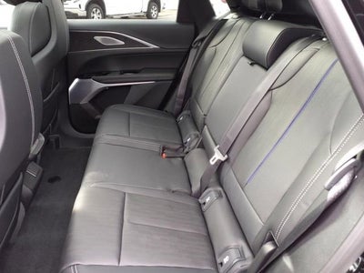 2025 Cadillac LYRIQ Luxury 2