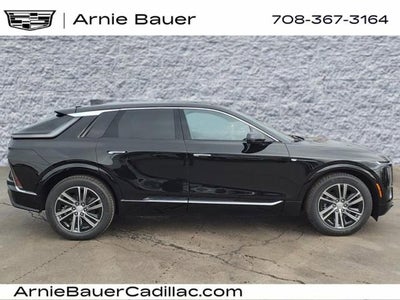 2025 Cadillac LYRIQ Luxury 2