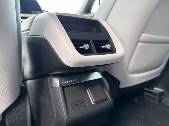 2024 Cadillac LYRIQ Luxury 2