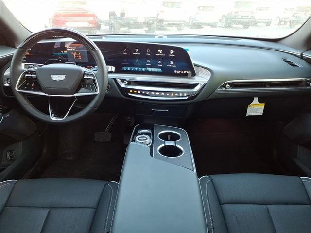 2024 Cadillac LYRIQ Luxury 3