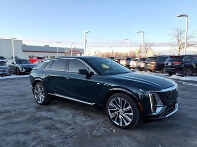 2024 Cadillac LYRIQ Luxury 3