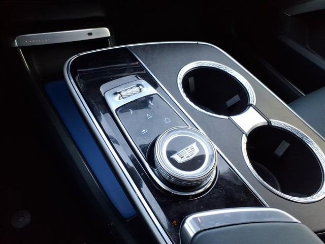 2024 Cadillac LYRIQ Luxury 3