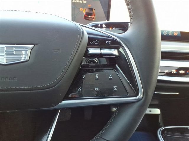 2024 Cadillac LYRIQ Luxury 3