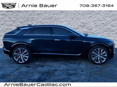 2024 Cadillac LYRIQ Luxury 3