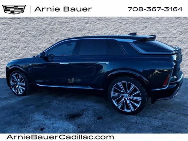 2024 Cadillac LYRIQ Luxury 3